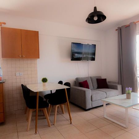 Amelia Two Bedroom Apartment - 202 Paphos Exterior foto